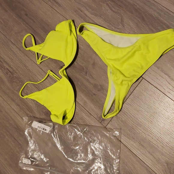Other - Nwt bikini with under wire